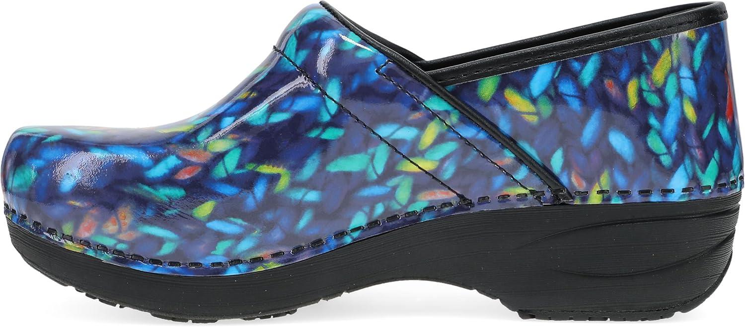 imageDansko XP 20 Clogs Lightweight SlipResistant Footwear for Comfort and Support Ideal for Long Standing Professionals Nursing Healthcare ProfessionalsBlue Knit